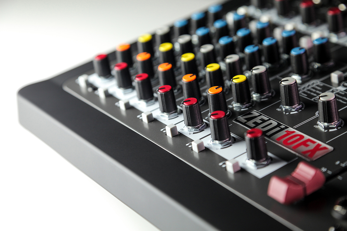 Allen Heath ZEDi-10FX Микшерный пульт