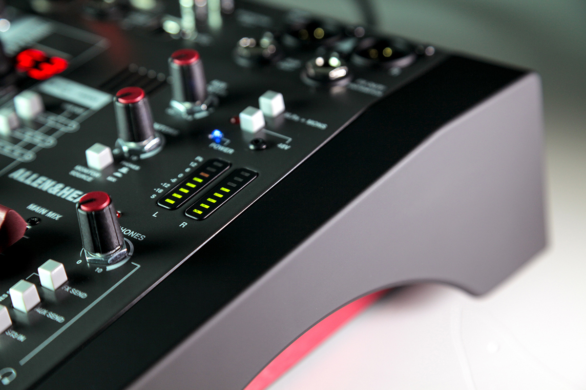 Allen Heath ZEDi-10FX Микшерный пульт