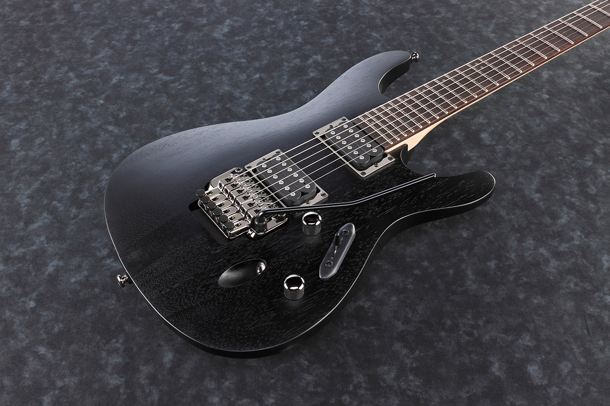IBANEZ S520 WK Электрогитара