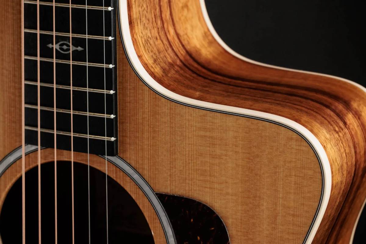 Гітара електроакустична TAYLOR GUITARS 214ce-K DLX