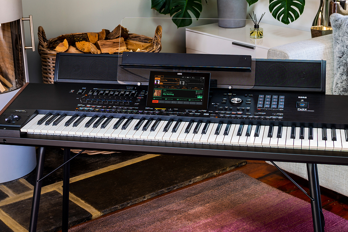 Аранжировочная станция KORG PA5X-76