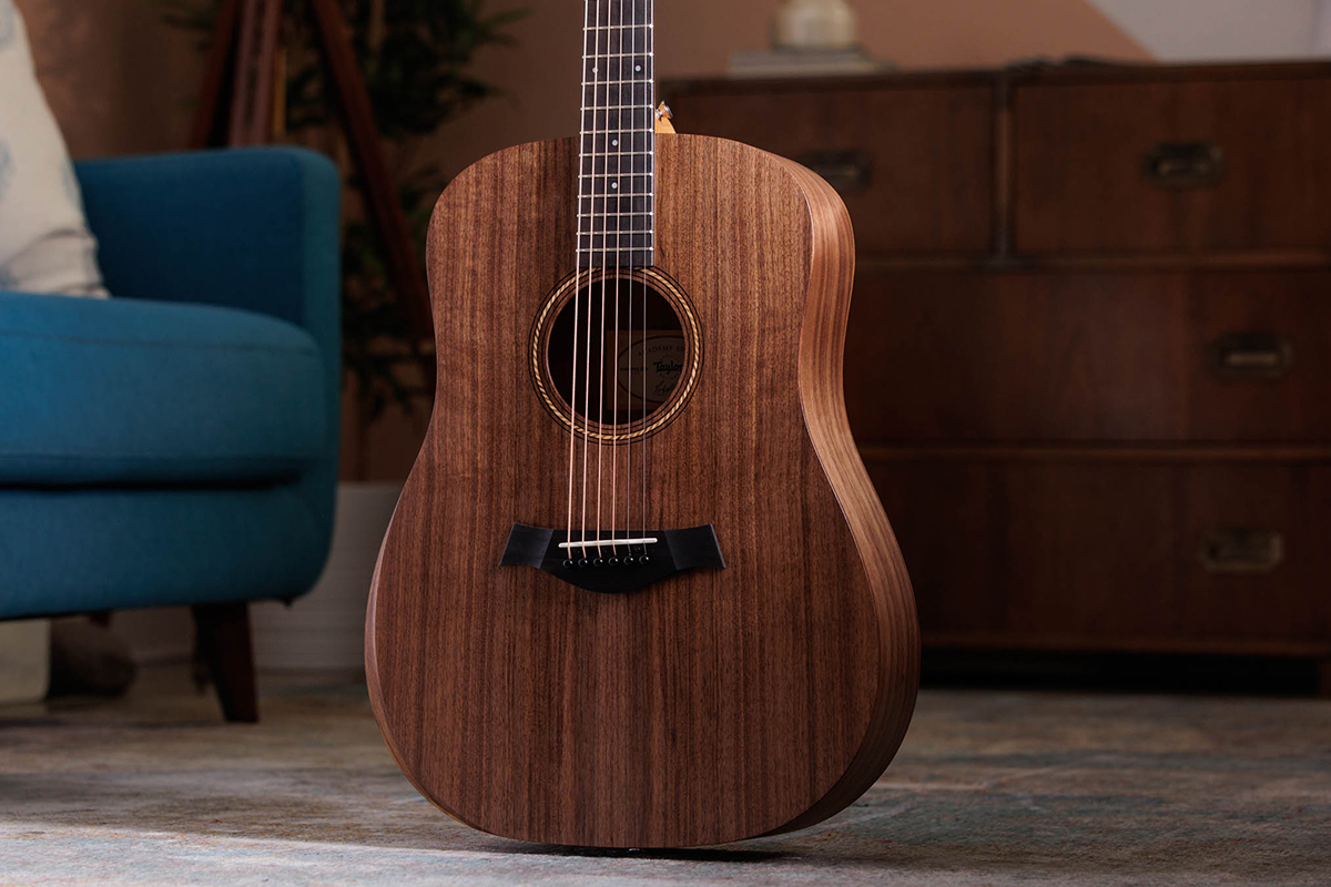 TAYLOR GUITARS ACADEMY 20E Гітара електроакустична