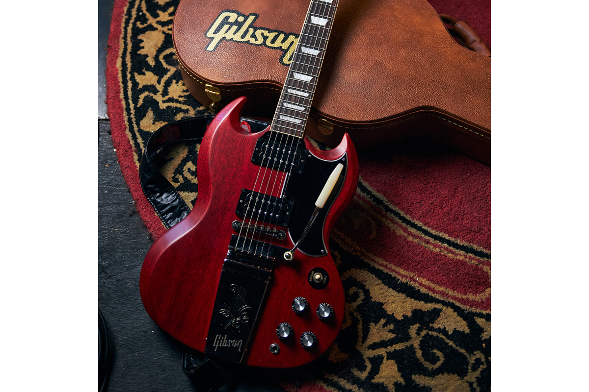 Электрогитара GIBSON SG STANDARD '61 FADED MAESTRO VIBROLA VINTAGE CHERRY