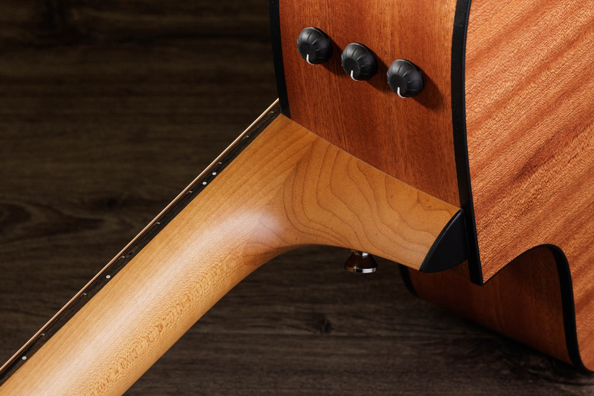 Гітара електроакустична TAYLOR GUITARS 110CE-S
