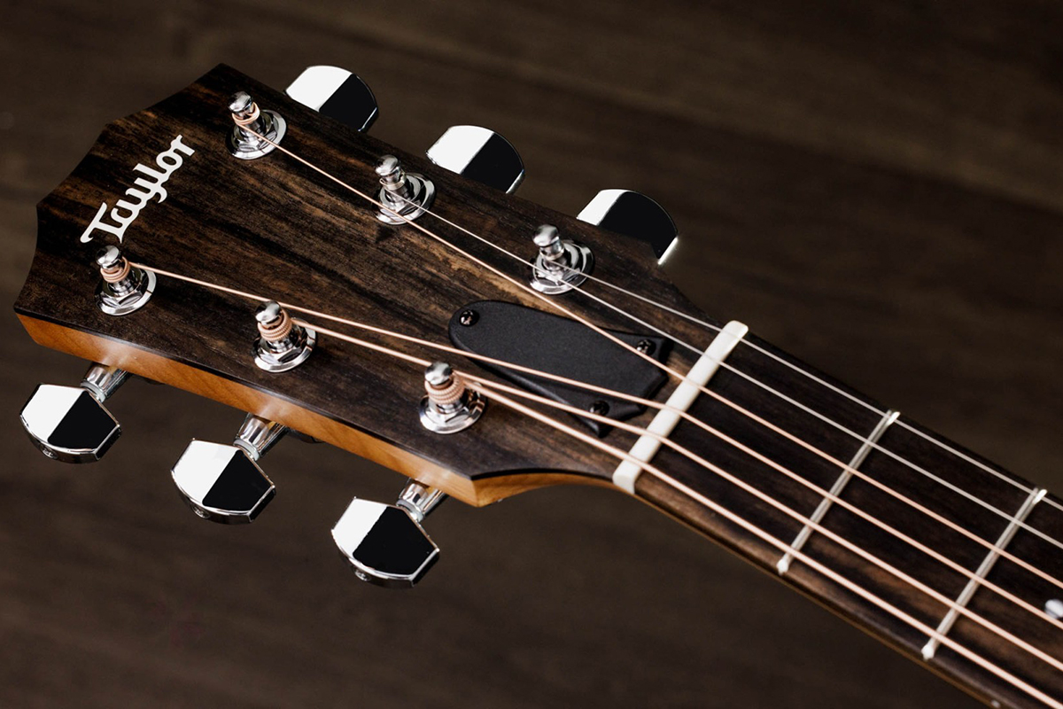 Гітара електроакустична TAYLOR GUITARS 110CE-S