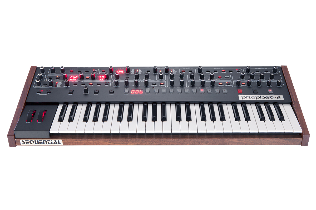Синтезатор аналоговый Sequential Prophet 6