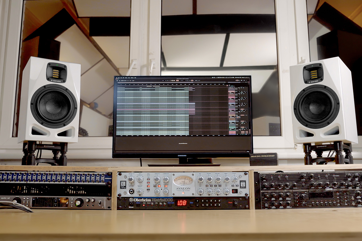 Студийный монитор ADAM AUDIO A7V (White)