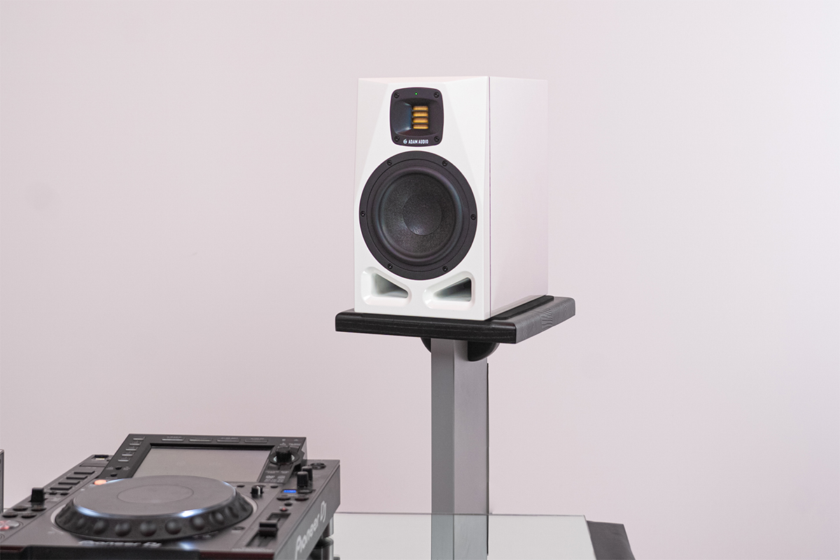 Студийный монитор ADAM AUDIO A7V (White)