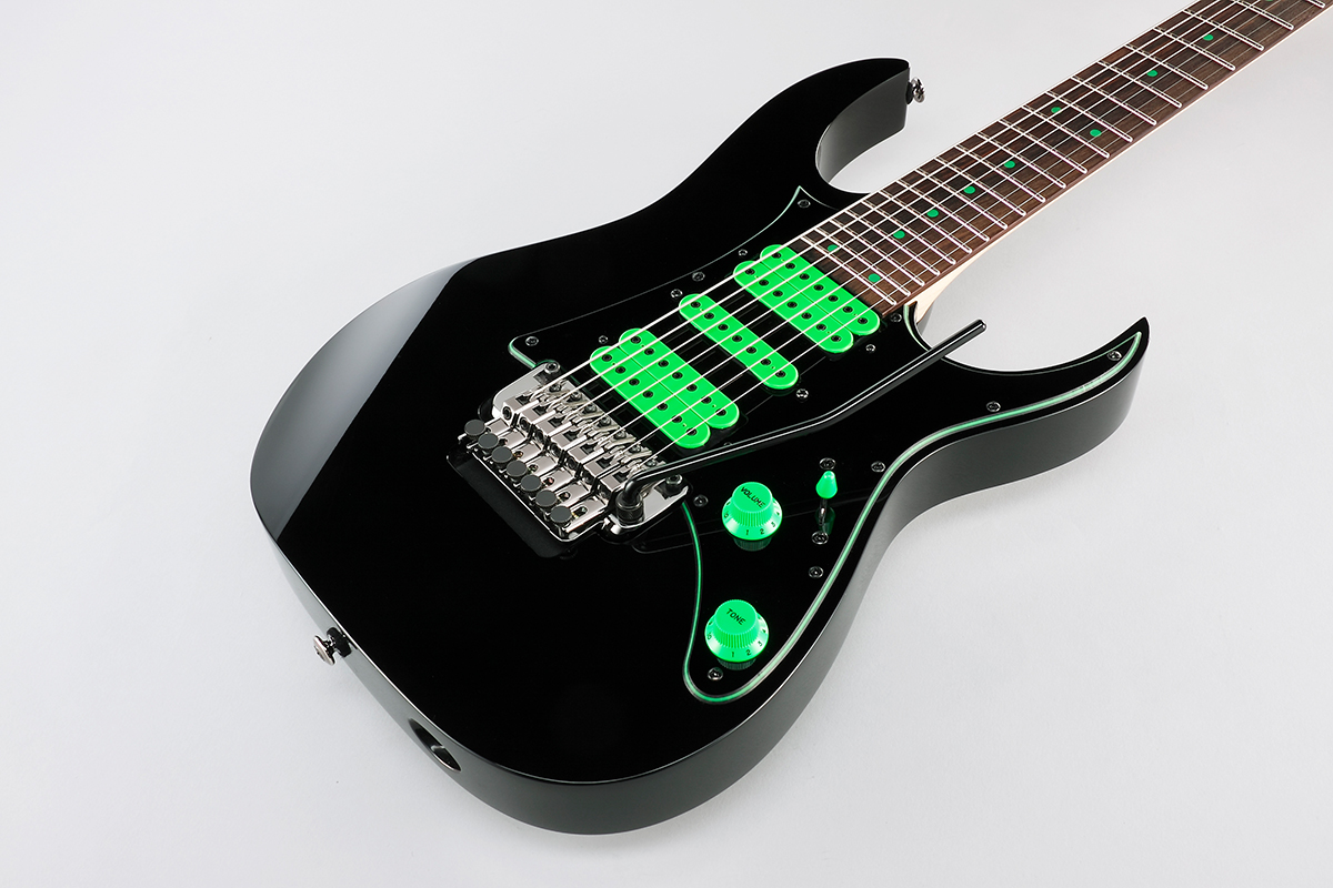 IBANEZ UV70P BK Електрогітара