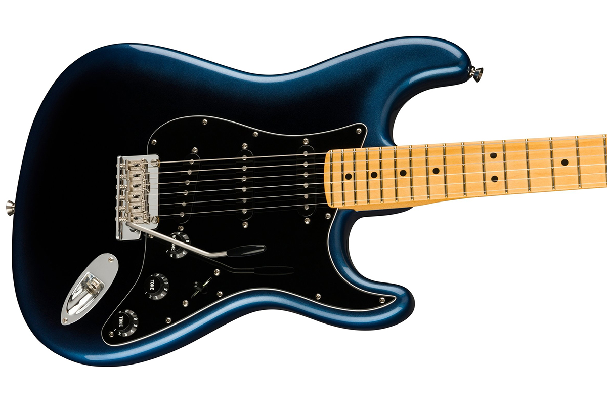 FENDER AMERICAN PRO II STRATOCASTER MN DARK NIGHT Электрогитара