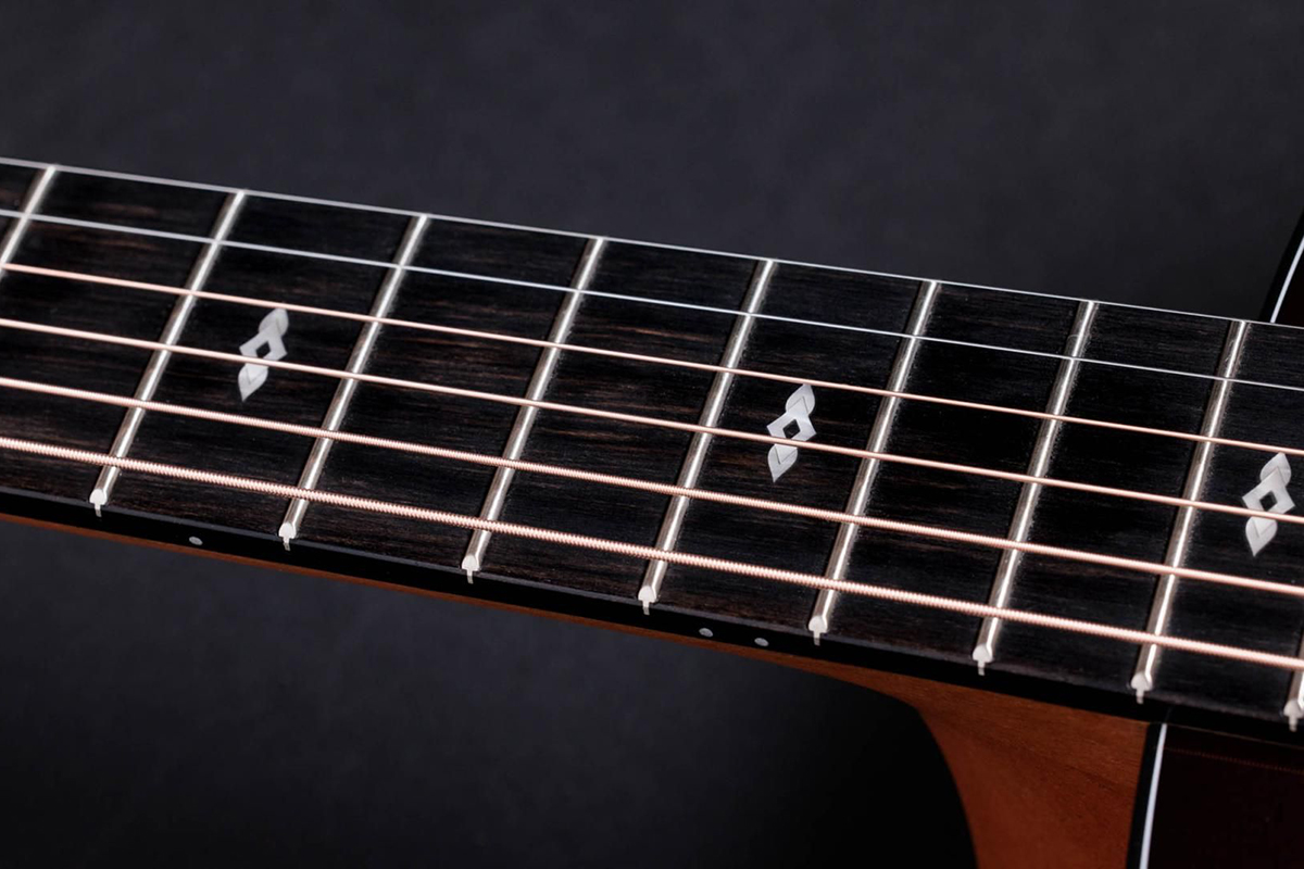 Гітара електроакустична TAYLOR GUITARS 217e-SB Plus LTD 50TH ANNIVERSARY SUNBURST