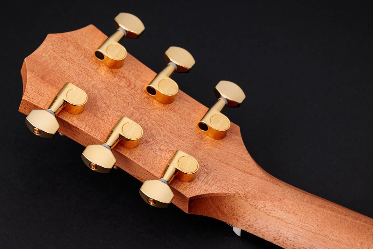 Гітара електроакустична TAYLOR GUITARS GS MIN-e ROSEWOOD LTD 50TH ANNIVERSARY SUNBURST