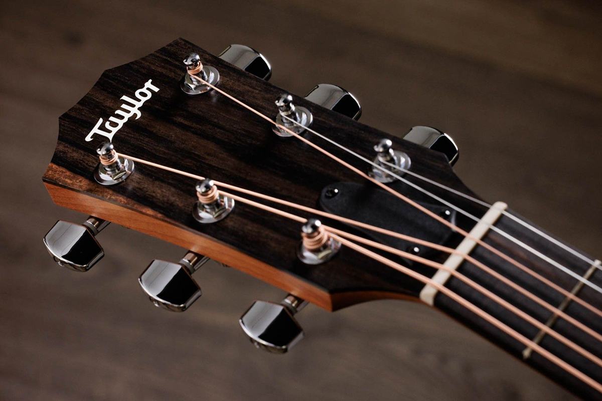 Гітара електроакустична TAYLOR GUITARS 110CE