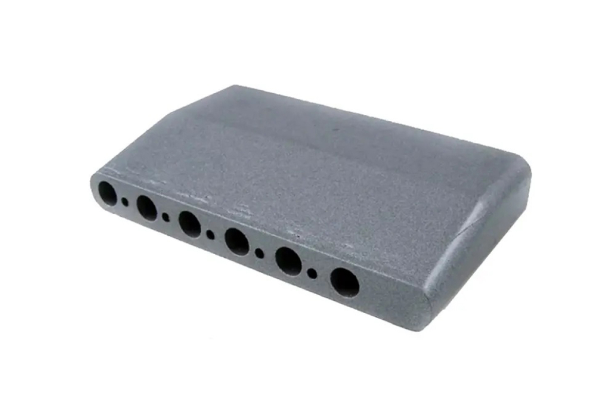 Сустейн-блок FENDER AMERICAN STD STRAT BRIDGE BLOCK '08-PRESENT POWDER COAT