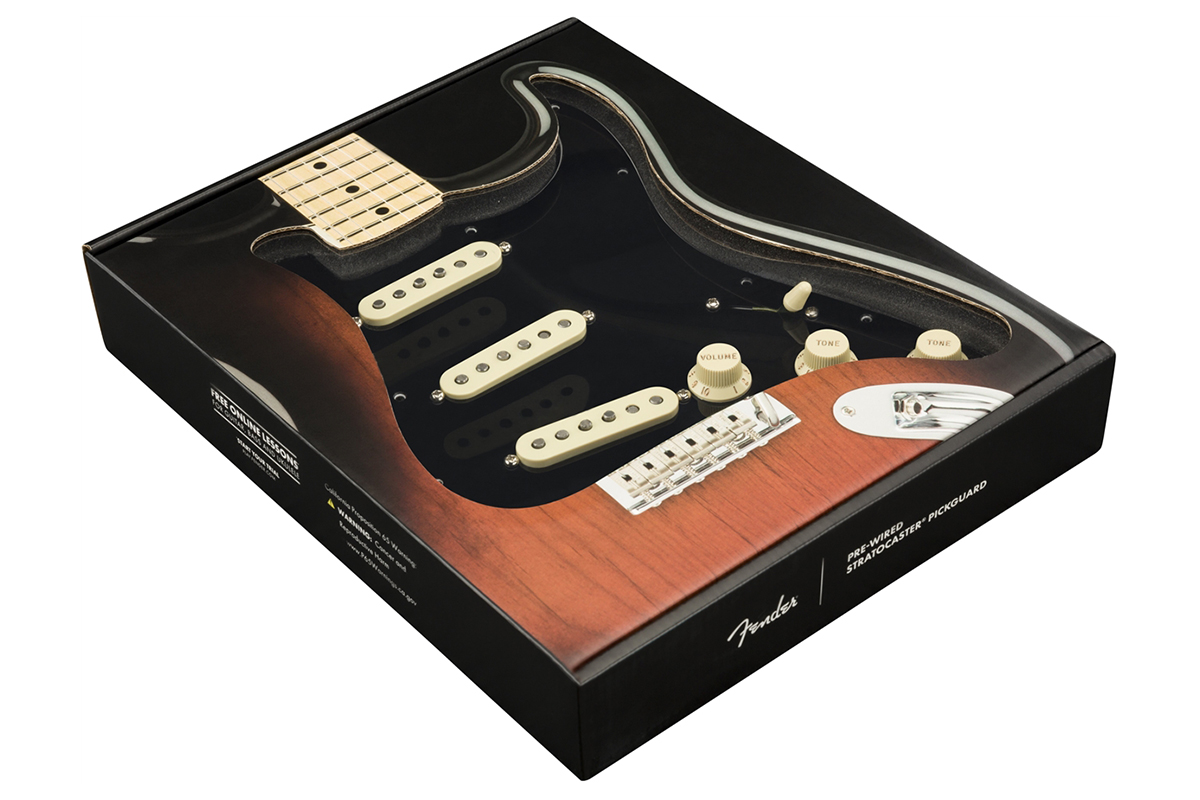 Пікгард зі звукознімачами FENDER PRE-WIRED STRAT PICKGUARD ORIGINAL '57/'62 SSS BLACK