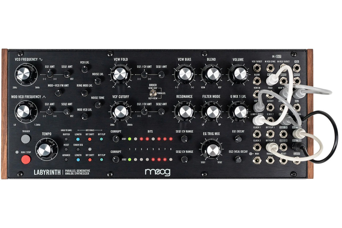 Синтезатор MOOG LABYRINTH