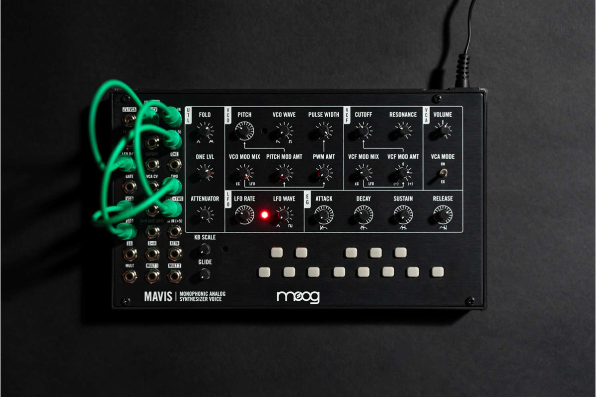 Синтезатор MOOG Mavis