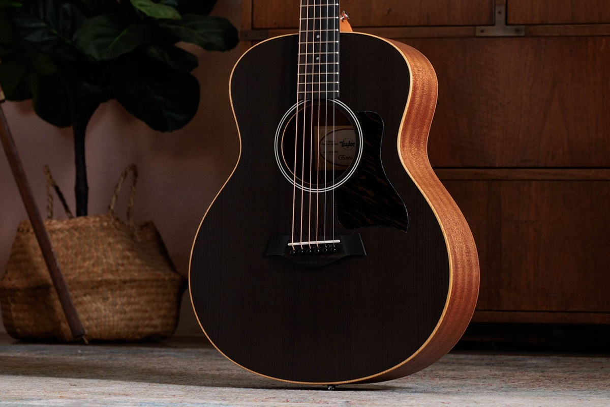 Гитара электроакустическая TAYLOR GUITARS GS Mini-e Trans Black Special Edition