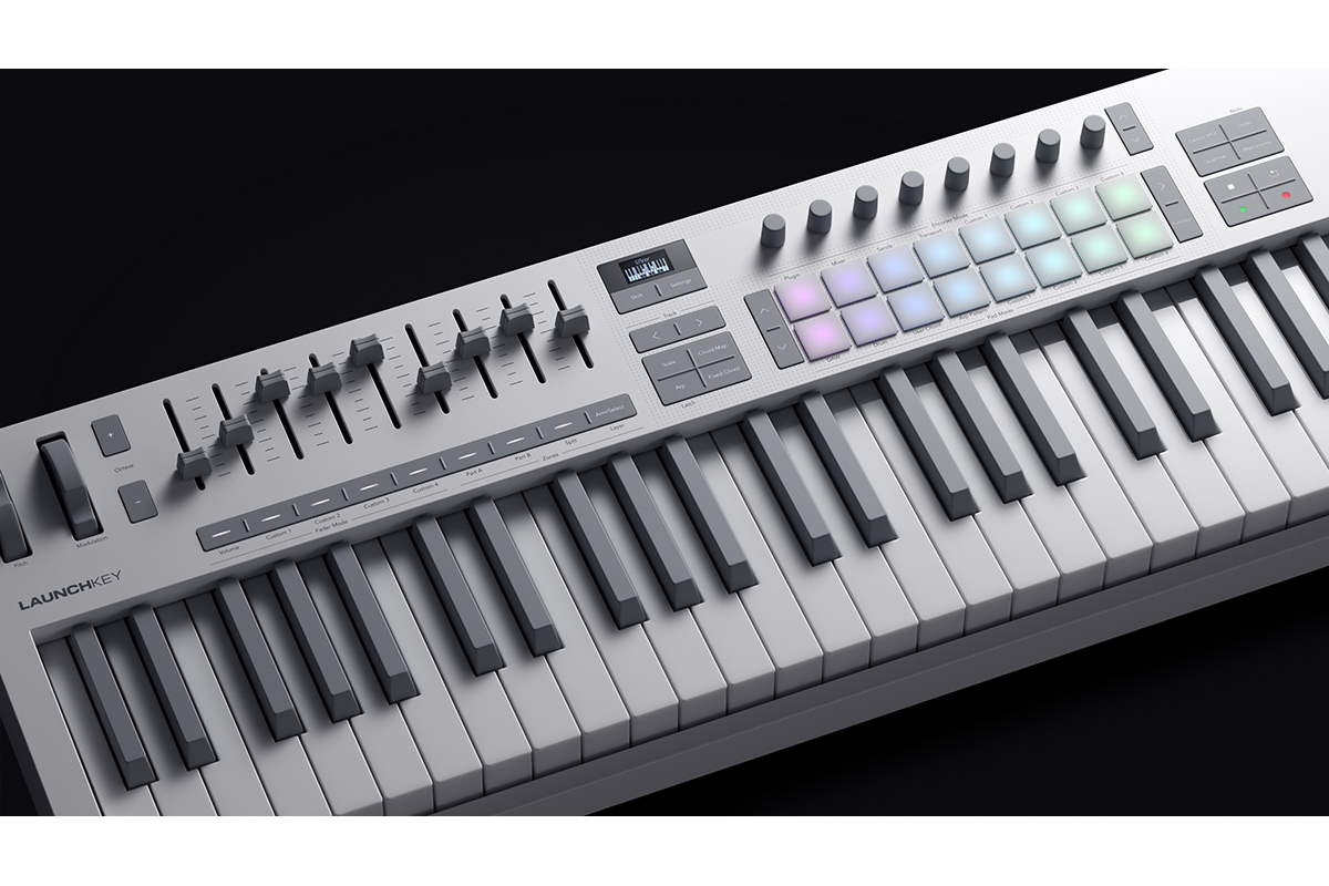 MIDI клавиатура NOVATION Launchkey 49 MK4 White Edition
