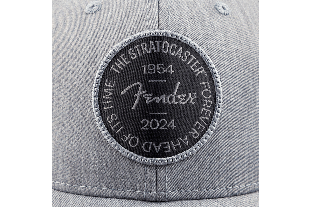 Кепка FENDER 70TH ANNIVERSARY STRATOCASTER BADGE HAT