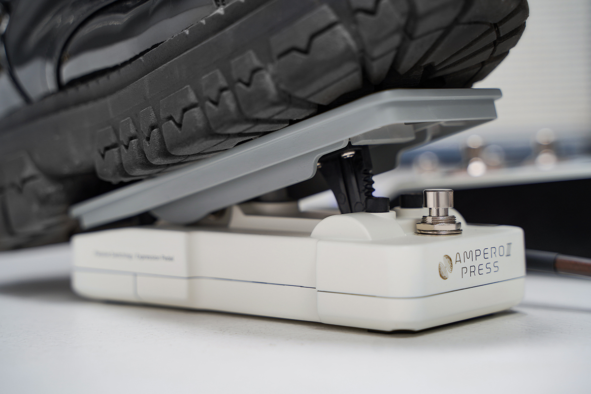 Педаль экспрессии HOTONE AUDIO AMPERO II PRESS EXPRESSION PEDAL