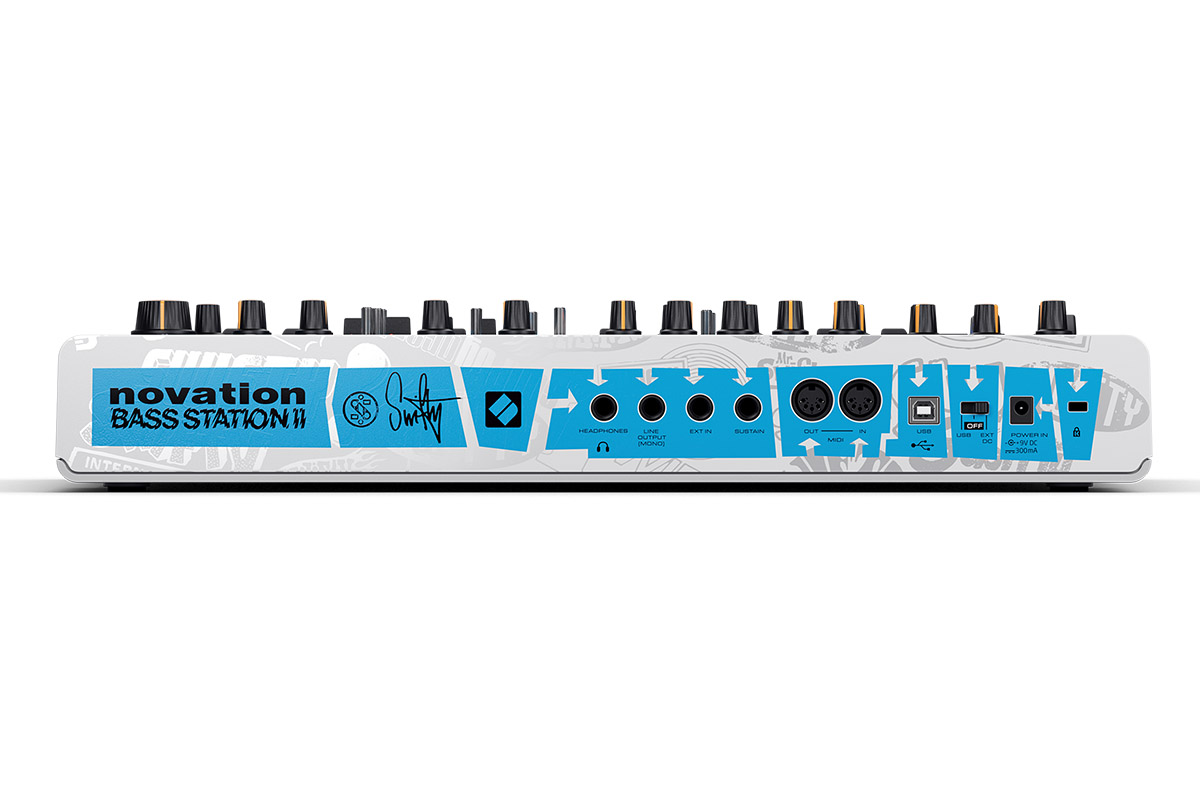 Синтезатор аналоговий NOVATION Bass Station II Swifty Edition