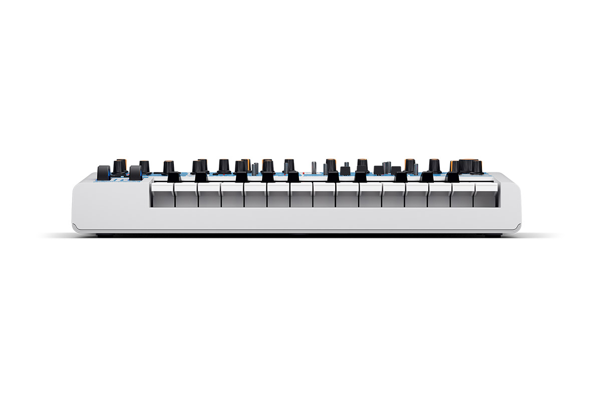 Синтезатор аналоговий NOVATION Bass Station II Swifty Edition