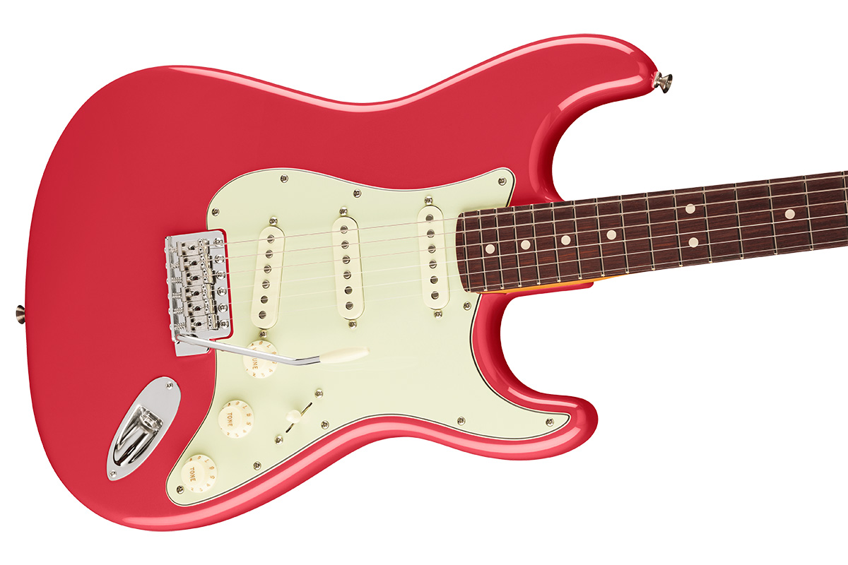 Електрогітара FENDER AMERICAN PROFESSIONAL CLASSIC STRATOCASTER FADED DAKOTA RED