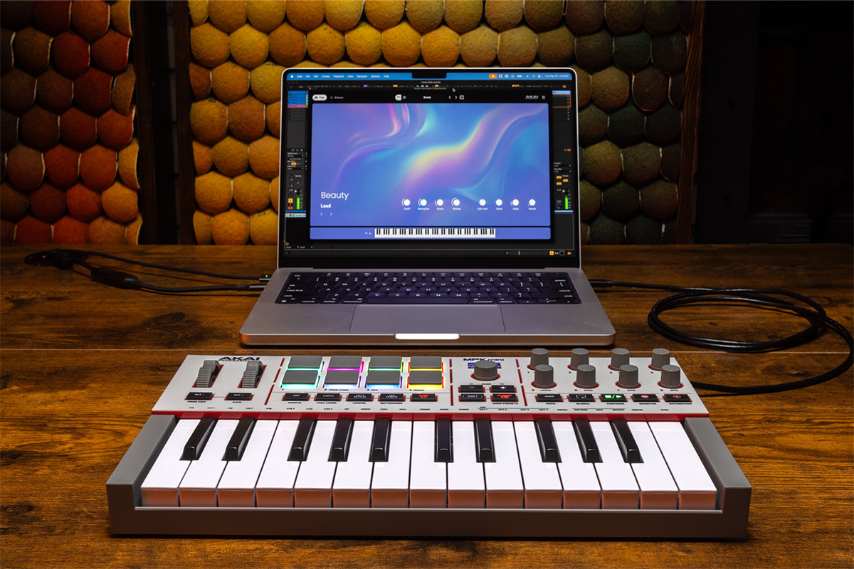 MIDI клавіатура AKAI MPK mini 4 White