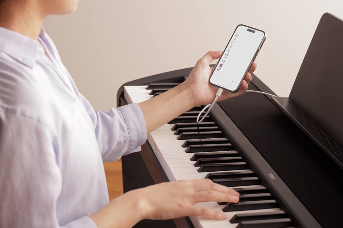 Цифрове піаніно KORG B2+ BK