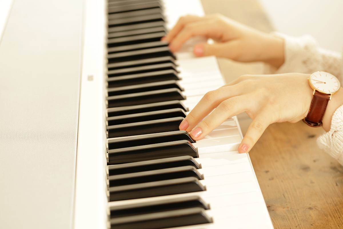 Цифровое пианино KORG B2+ WH