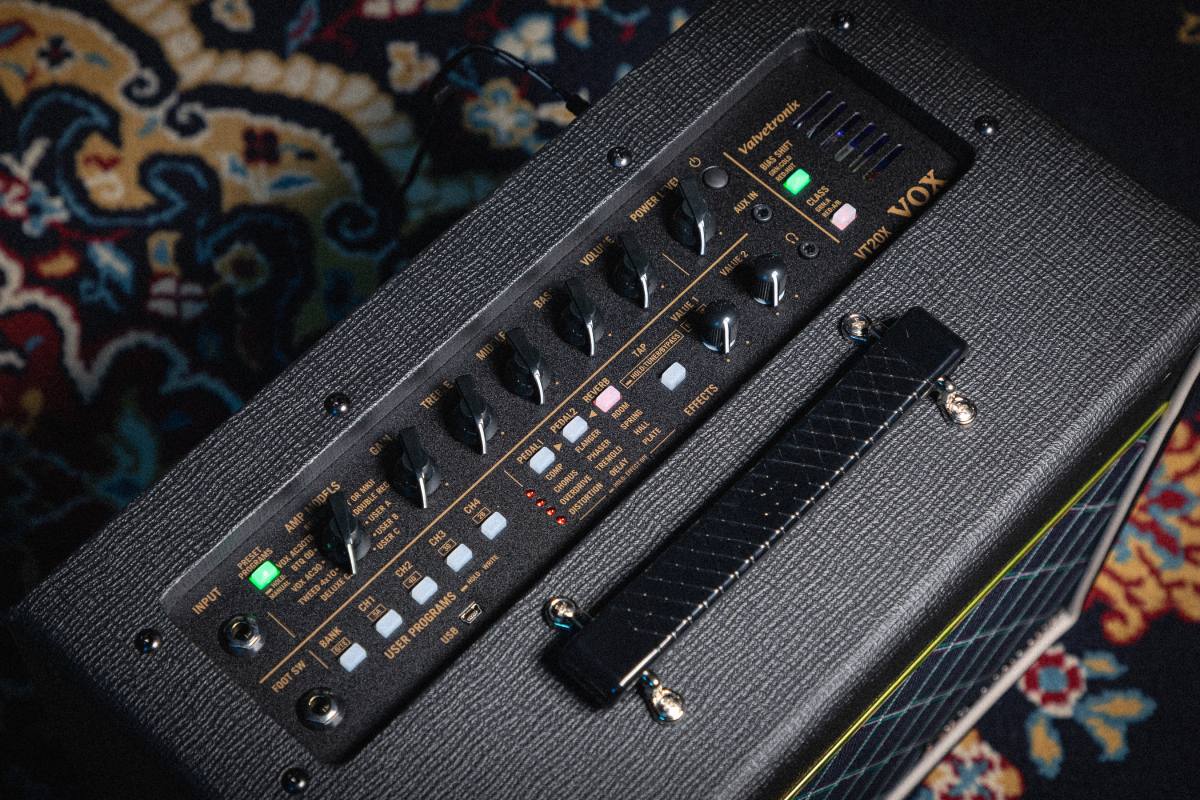 Гітарний комбопідсилювач VOX VT20X Classic Blue