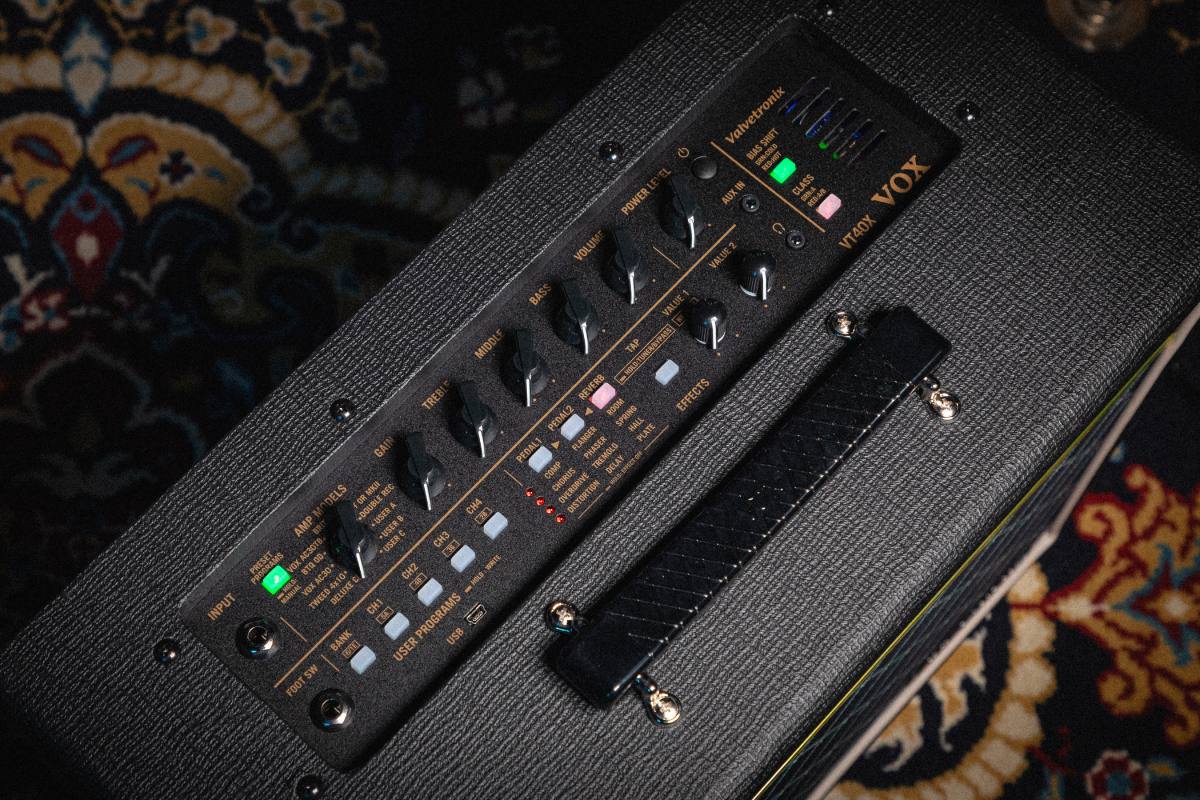 Гітарний комбопідсилювач VOX VT40X Classic Blue