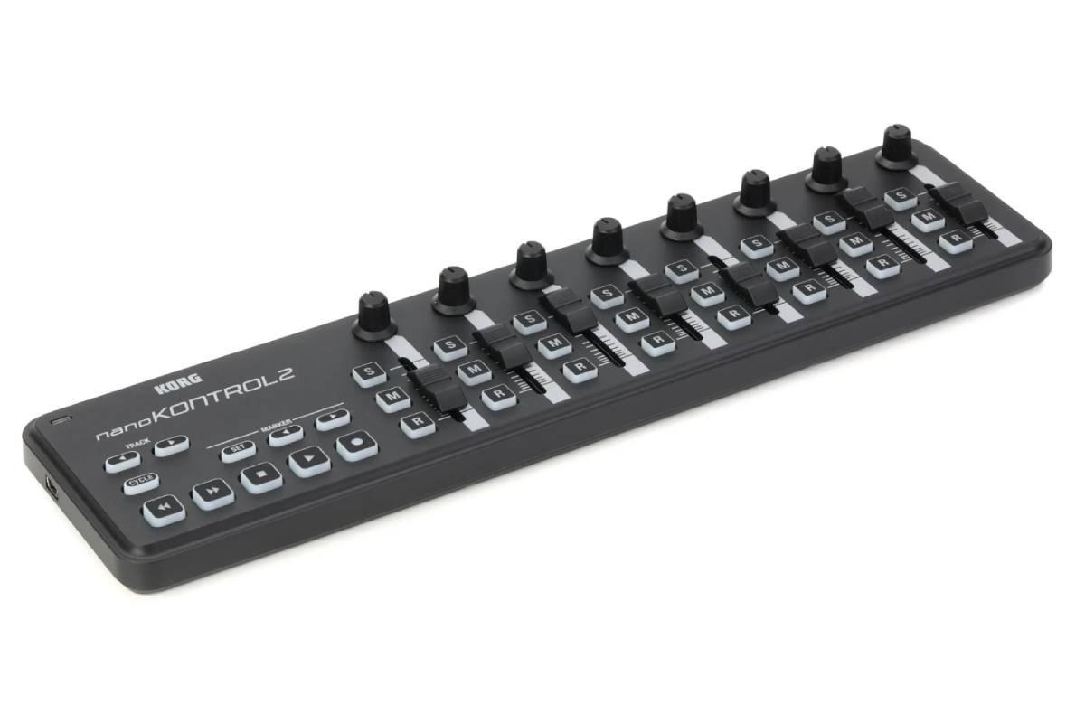 MIDI контроллер KORG NANOKONTROL 2 BK