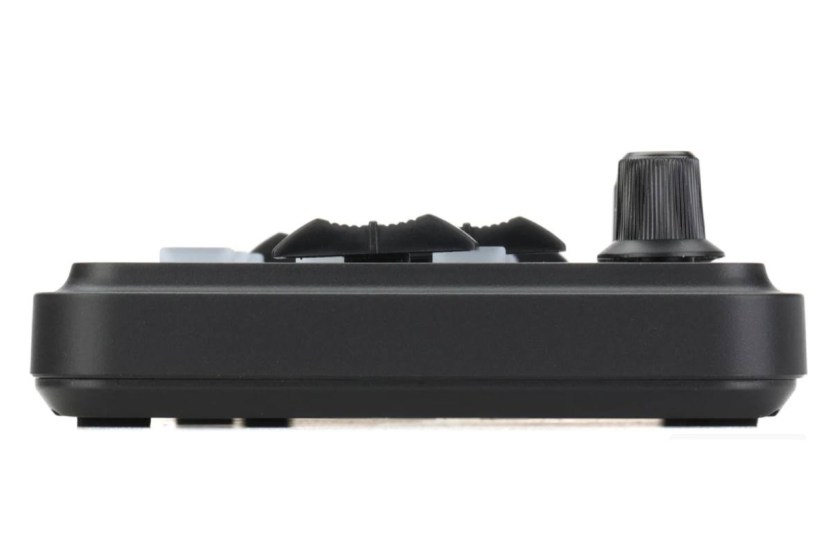 MIDI контроллер KORG NANOKONTROL 2 BK