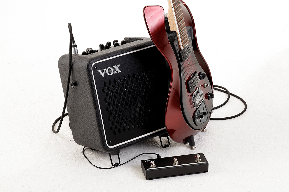 Гитарный комбоусилитель VOX MINI GO 10